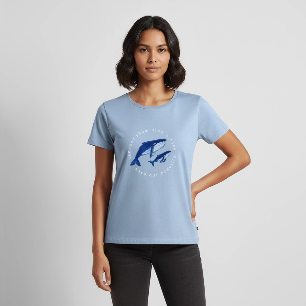 Frauen Bio-Shirt Wale – Wal-Motiv, Camping, Vanlife & Reisen - Hellblau