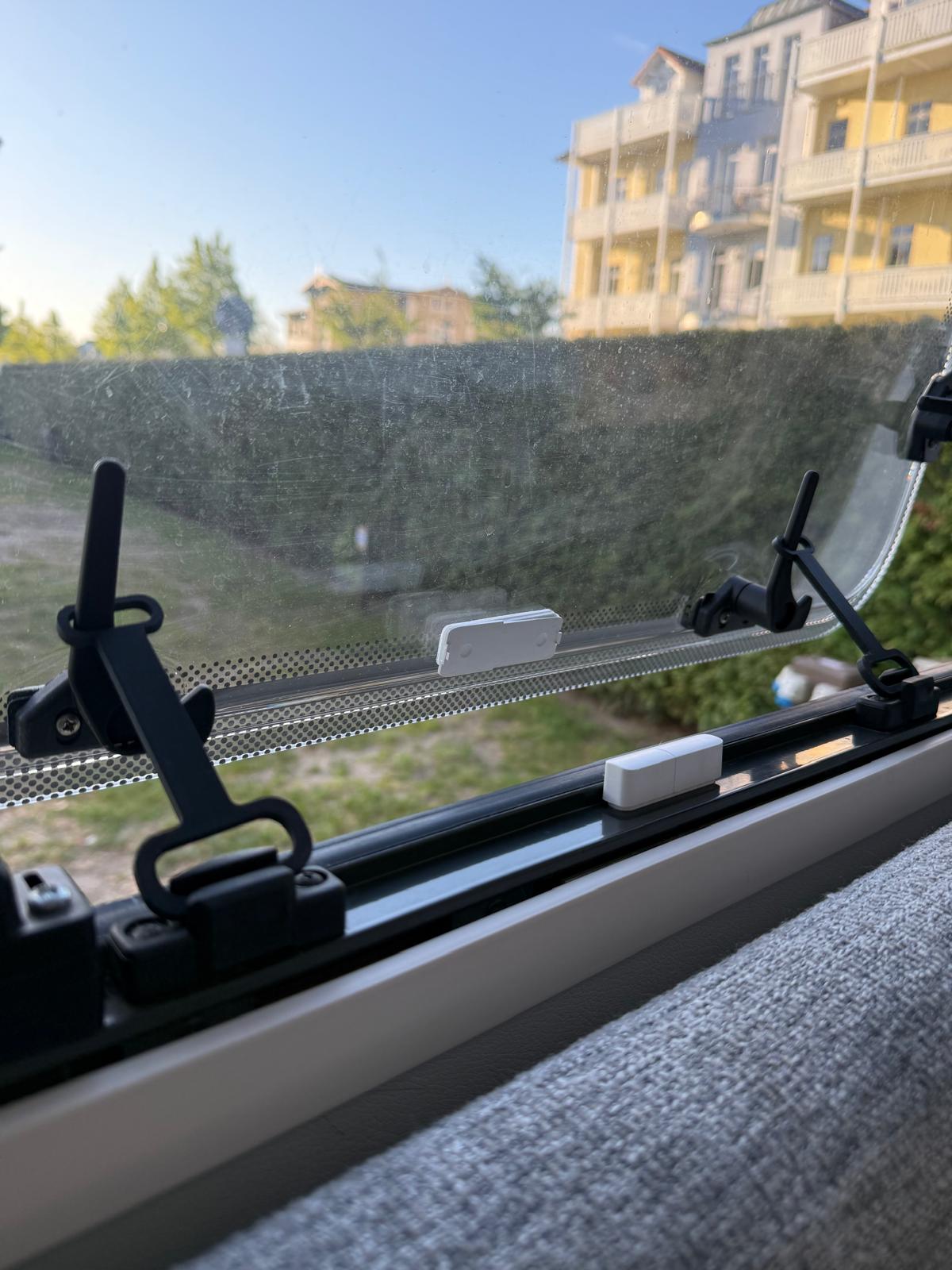 Wohnmobil Fenster-Offenhalter – Sichere Fensterlüftung im 2er-Set