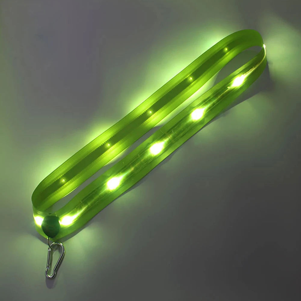LED-Leucht-Gurt mit Karabiner – Wiederaufladbarer Sicherheitsgurt für Joggen, Gassi & Outdoor Aktivitäten