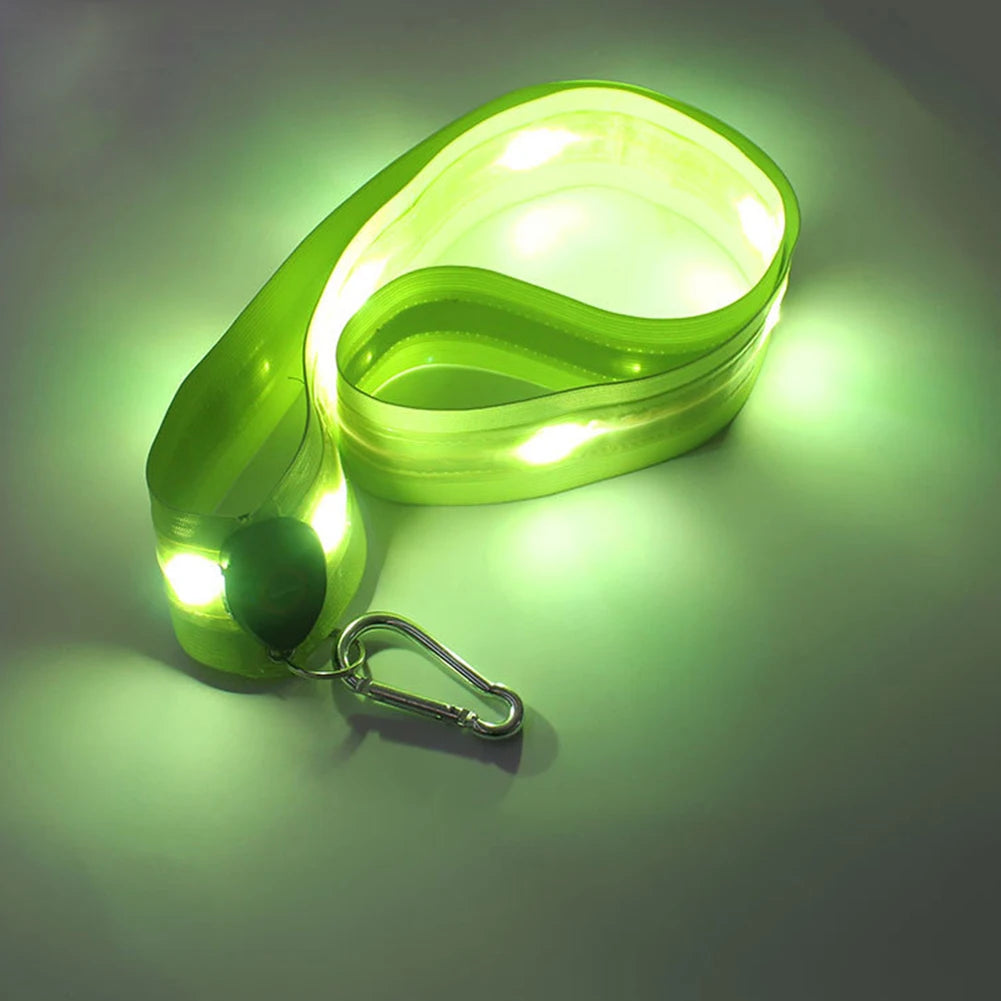 LED-Leucht-Gurt mit Karabiner – Wiederaufladbarer Sicherheitsgurt für Joggen, Gassi & Outdoor Aktivitäten